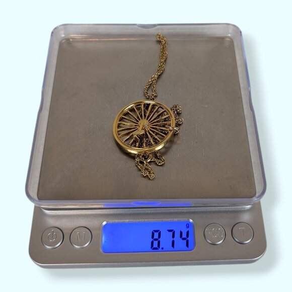 V. Bicycle Wheel Pendant Rope Chain Necklace - Picture 6 of 6